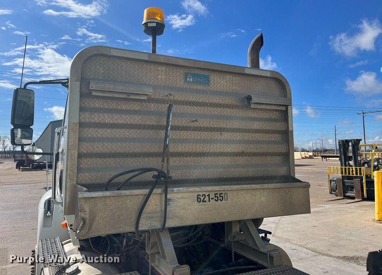 image for item HP9463 2009 International TranStar 8600  semi truck