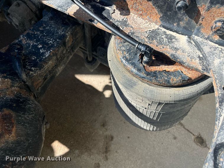 image for item HP9463 2009 International TranStar 8600  semi truck