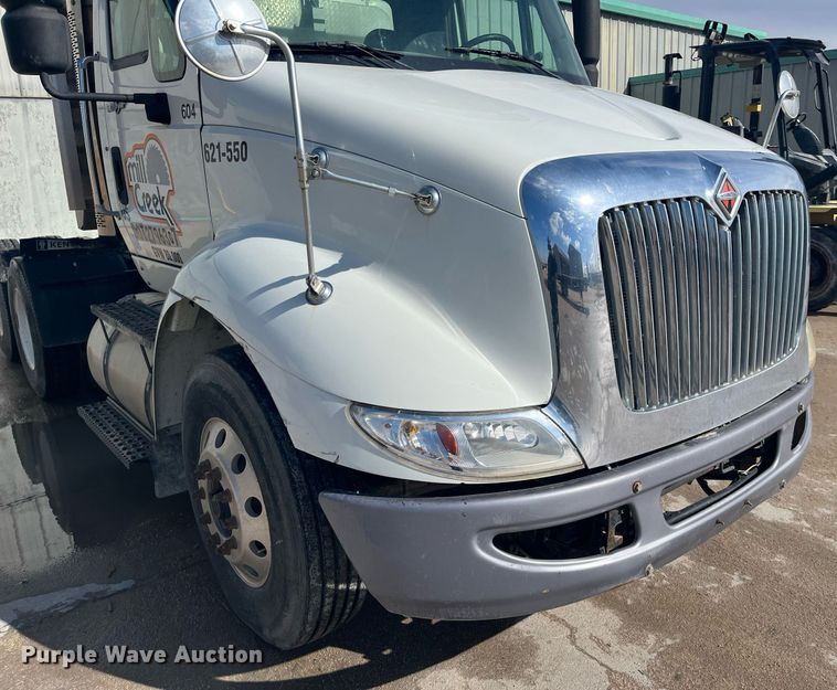 image for item HP9463 2009 International TranStar 8600  semi truck