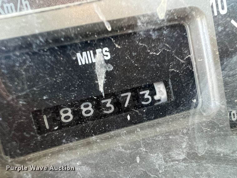 image for item ID9366 2002 International 8100  water truck