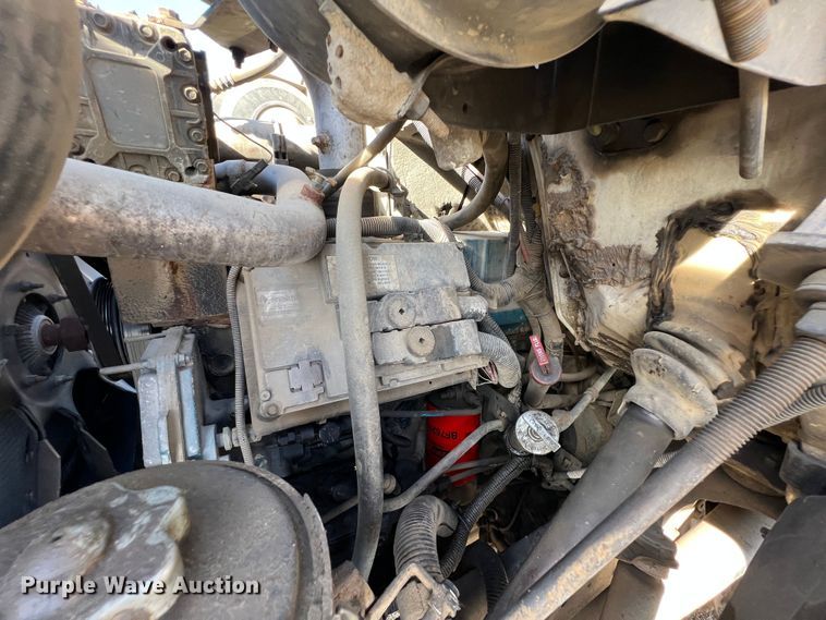 image for item ID9366 2002 International 8100  water truck