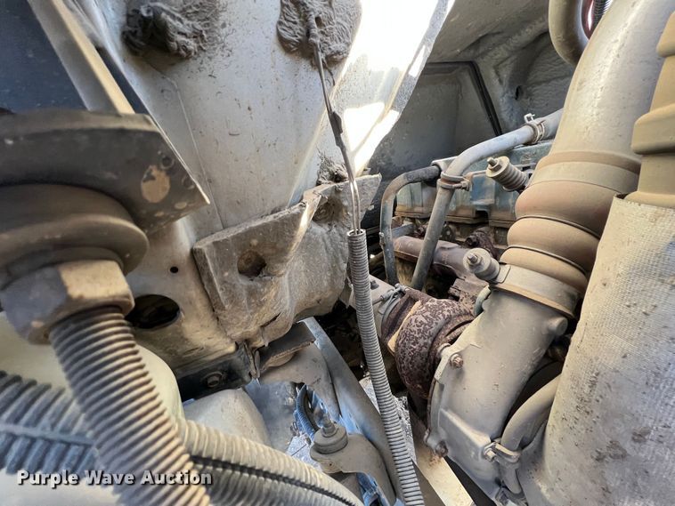 image for item ID9366 2002 International 8100  water truck