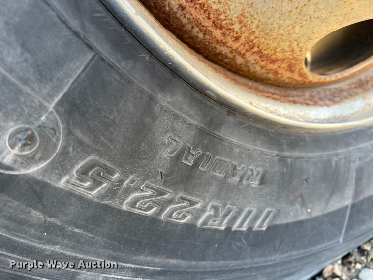 image for item ID9366 2002 International 8100  water truck