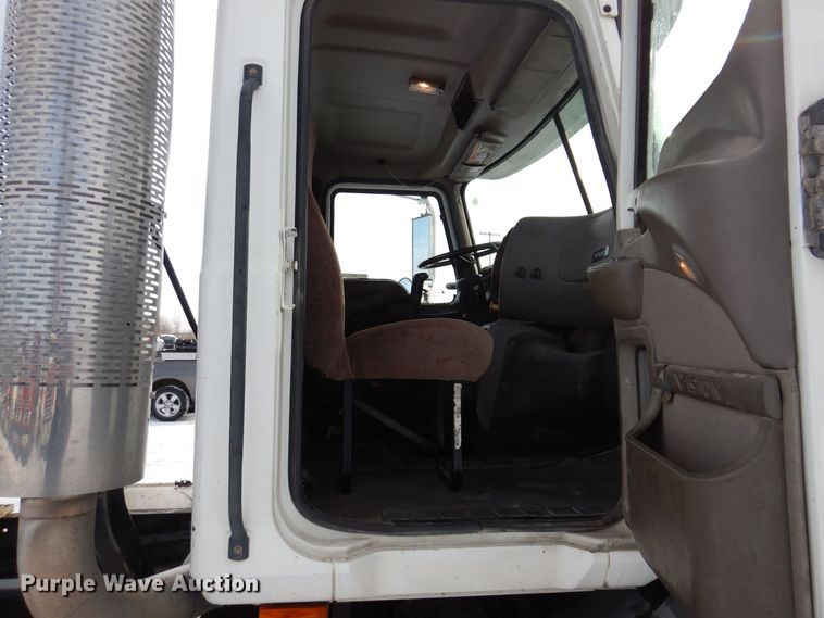 image for item IO9360 2003 Mack CX613  semi truck