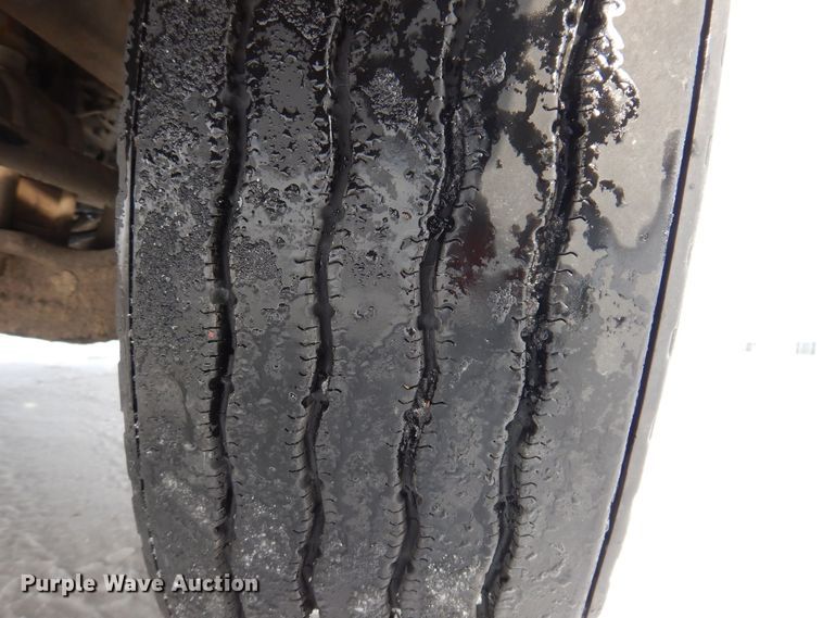 image for item IO9360 2003 Mack CX613  semi truck