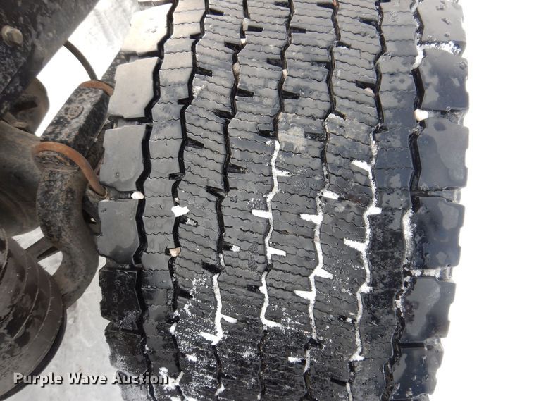 image for item IO9360 2003 Mack CX613  semi truck