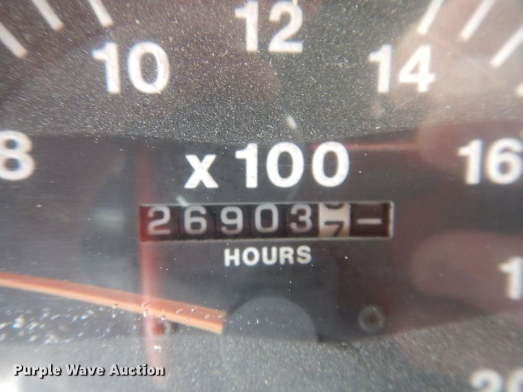 image for item IO9361 1995 Mack CH613  semi truck