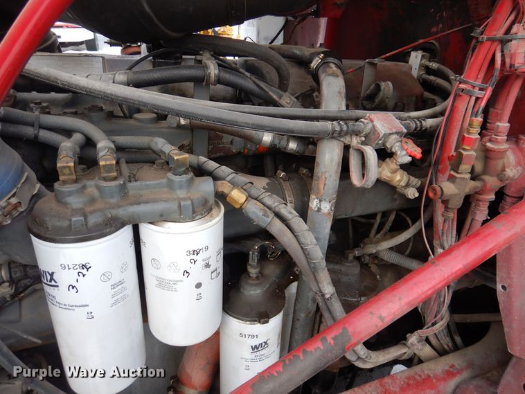 image for item IO9361 1995 Mack CH613  semi truck