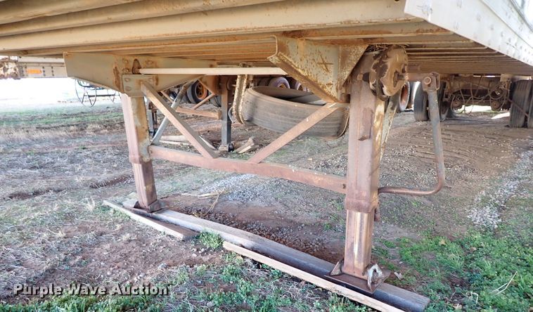 image for item IS9341 1995 Freuhauf FBHLP-91.5-NF2-53  dry van trailer