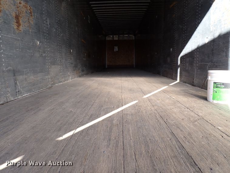 image for item IS9343 1990 Wabash National  dry van trailer