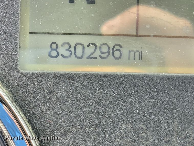 image for item JB9567 2015 Freightliner Cascadia 125  semi truck