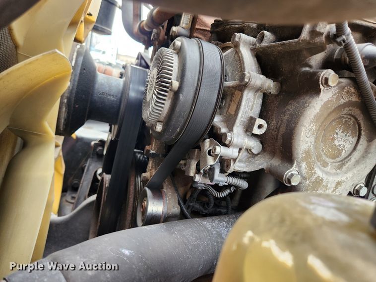 image for item JB9567 2015 Freightliner Cascadia 125  semi truck