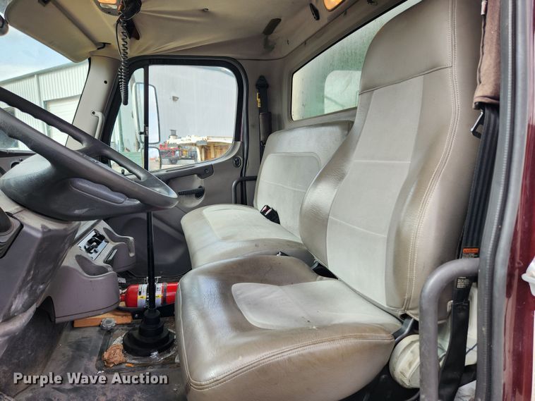 image for item JB9603 2008 Freightliner Business Class M2  box truck