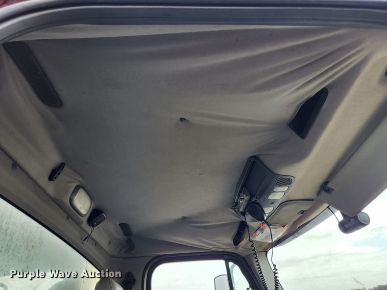 image for item JB9603 2008 Freightliner Business Class M2  box truck