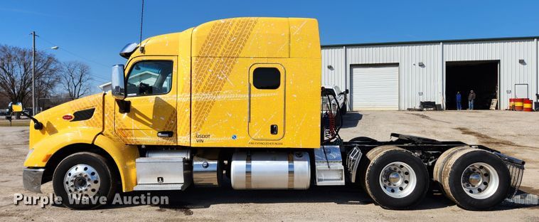 image for item JB9610 2016 Peterbilt 579 semi truck