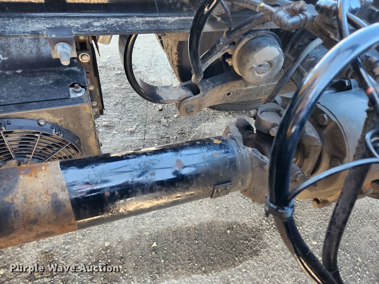 image for item JB9610 2016 Peterbilt 579 semi truck