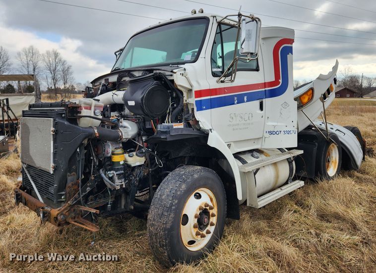 image for item JB9621 2008 Sterling A9500  semi truck