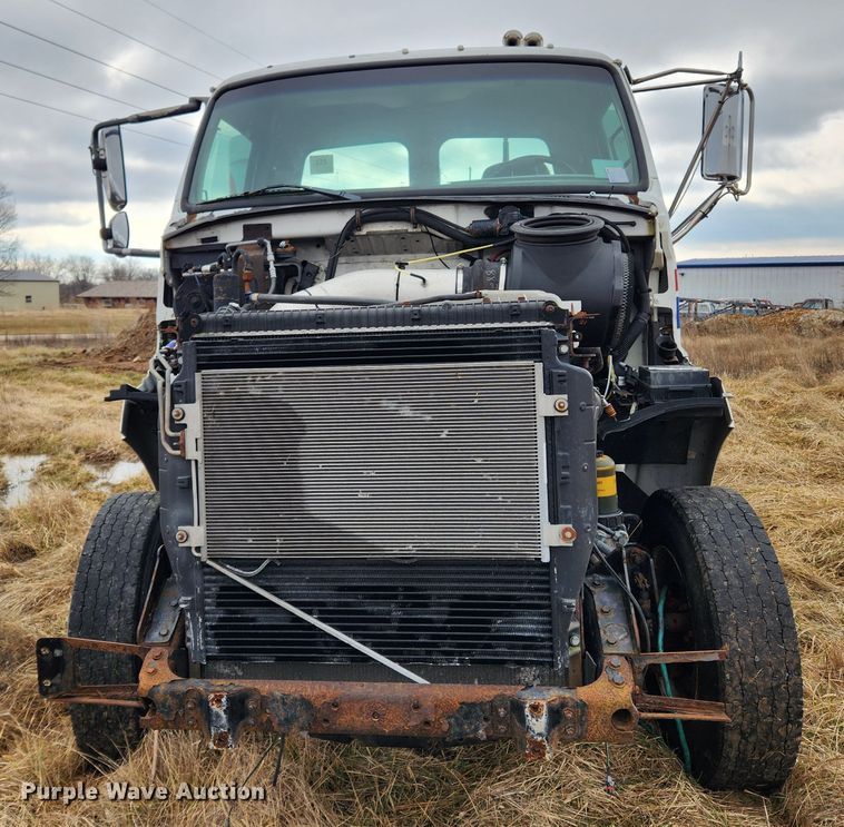 image for item JB9621 2008 Sterling A9500  semi truck