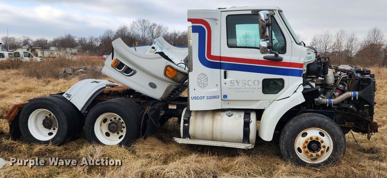 image for item JB9621 2008 Sterling A9500  semi truck