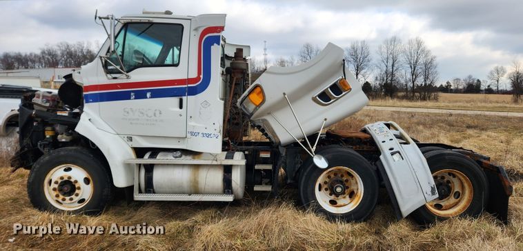 image for item JB9621 2008 Sterling A9500  semi truck