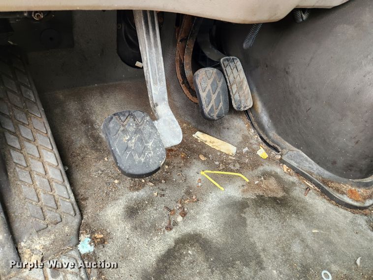 image for item JB9621 2008 Sterling A9500  semi truck