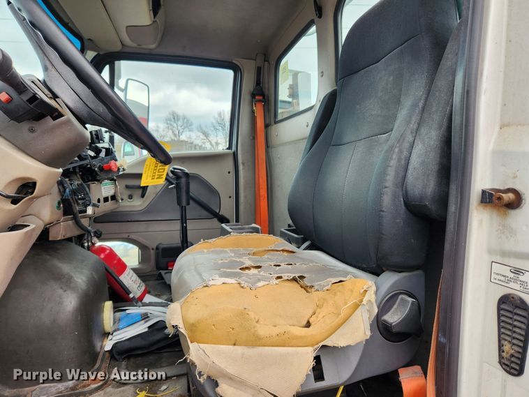 image for item JB9621 2008 Sterling A9500  semi truck