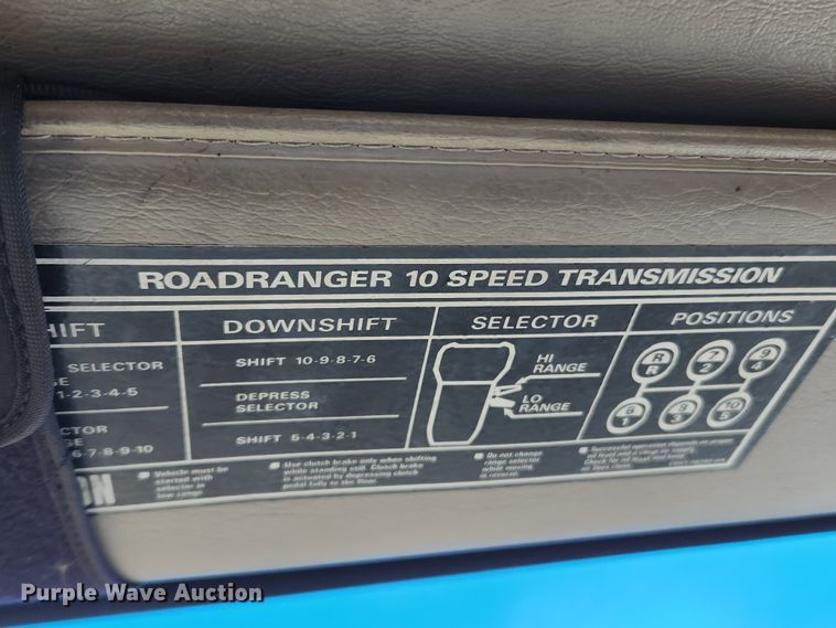 image for item JB9621 2008 Sterling A9500  semi truck