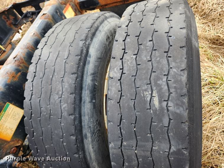 image for item JB9621 2008 Sterling A9500  semi truck