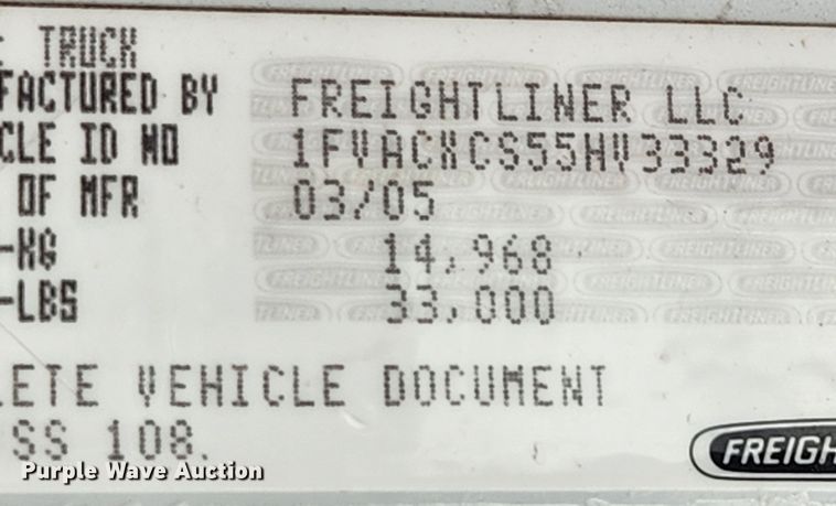 image for item JB9622 2005 Freightliner Business Class M2  flatbed truck