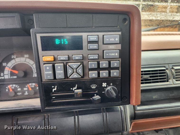 image for item JB9629 1993 Chevrolet Kodiak C5500  dump flatbed truck