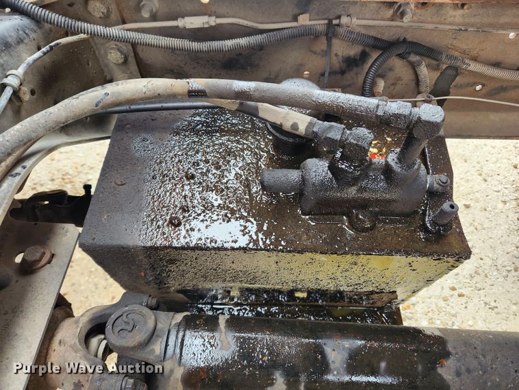 image for item JB9629 1993 Chevrolet Kodiak C5500  dump flatbed truck