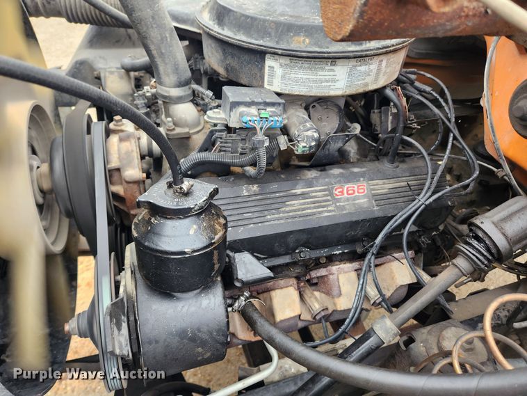 image for item JB9629 1993 Chevrolet Kodiak C5500  dump flatbed truck