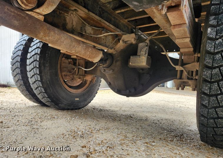 image for item JB9629 1993 Chevrolet Kodiak C5500  dump flatbed truck