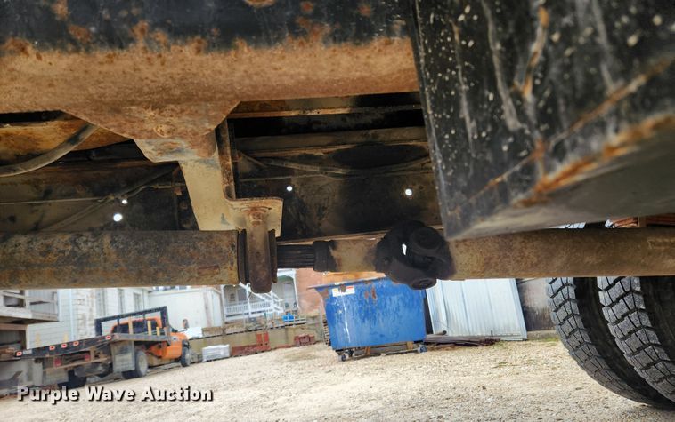 image for item JB9629 1993 Chevrolet Kodiak C5500  dump flatbed truck