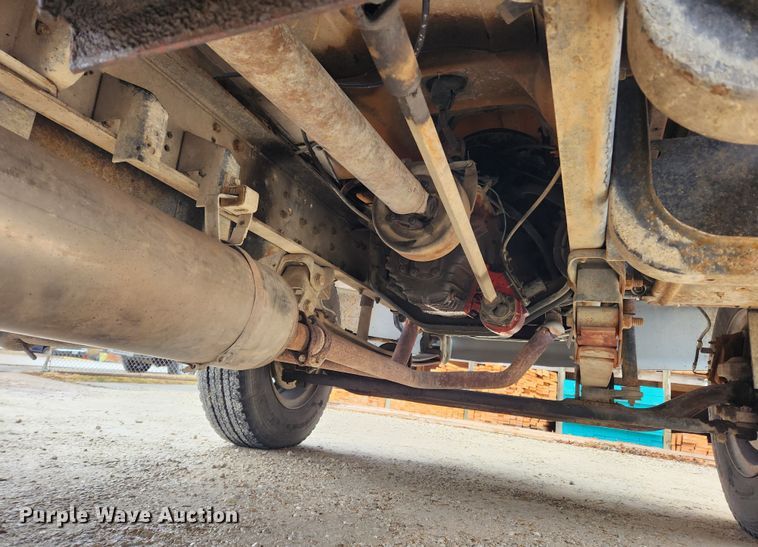 image for item JB9629 1993 Chevrolet Kodiak C5500  dump flatbed truck