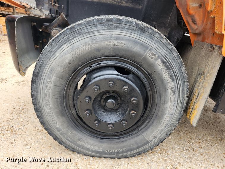 image for item JB9629 1993 Chevrolet Kodiak C5500  dump flatbed truck