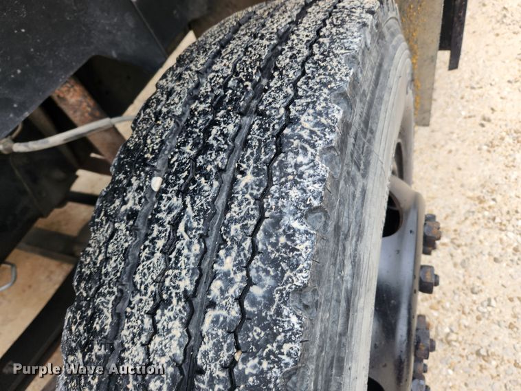 image for item JB9629 1993 Chevrolet Kodiak C5500  dump flatbed truck