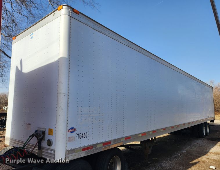 image for item JB9634 2004 Utility VS2DC  dry van trailer