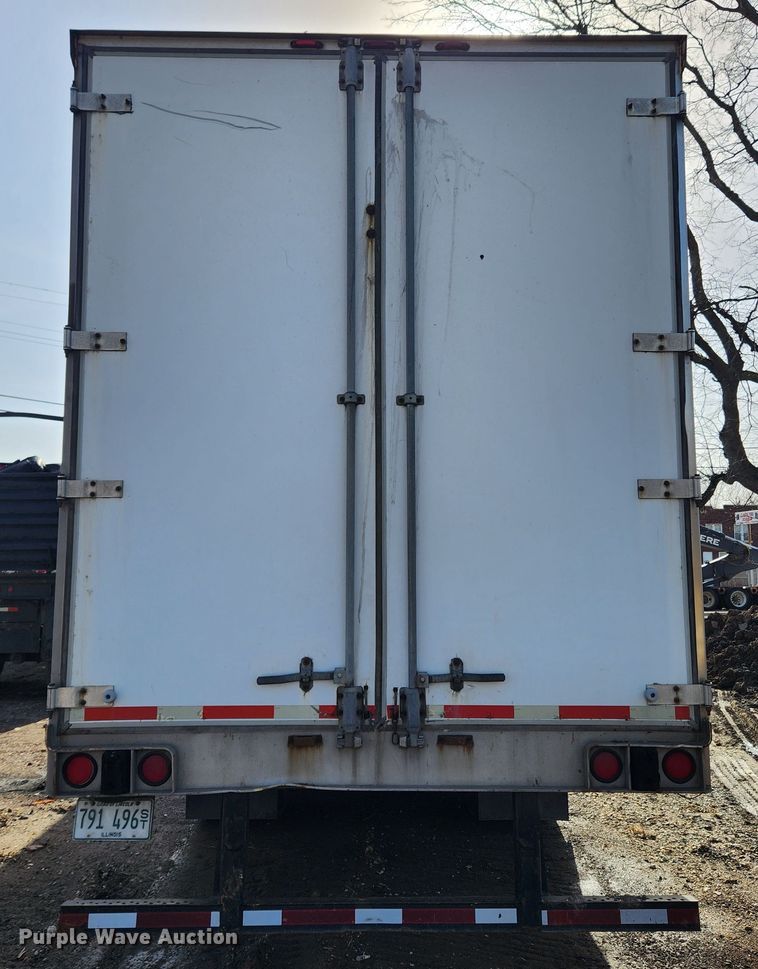 image for item JB9634 2004 Utility VS2DC  dry van trailer