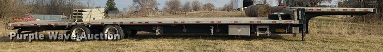 image for item JG9368 2019 Great Dane FLD-0024-00053  drop deck trailer