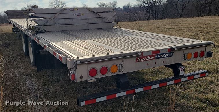 image for item JG9368 2019 Great Dane FLD-0024-00053  drop deck trailer