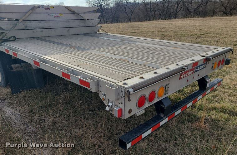 image for item JG9368 2019 Great Dane FLD-0024-00053  drop deck trailer