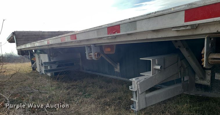 image for item JG9368 2019 Great Dane FLD-0024-00053  drop deck trailer