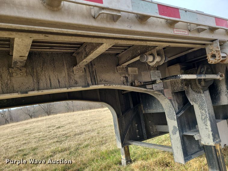 image for item JG9368 2019 Great Dane FLD-0024-00053  drop deck trailer