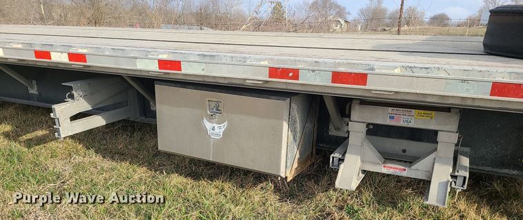 image for item JG9368 2019 Great Dane FLD-0024-00053  drop deck trailer