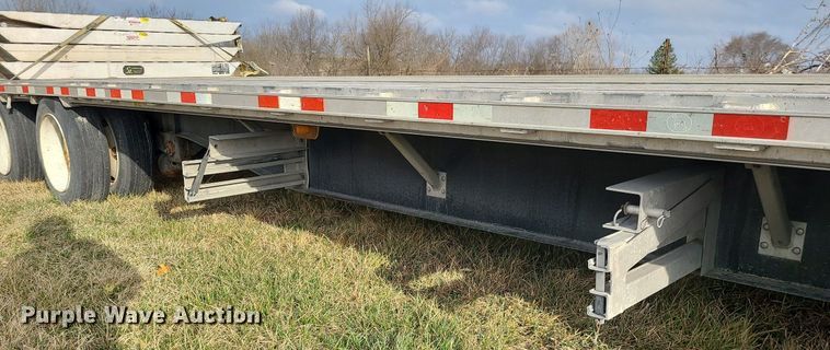 image for item JG9368 2019 Great Dane FLD-0024-00053  drop deck trailer