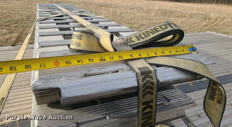 image for item JG9368 2019 Great Dane FLD-0024-00053  drop deck trailer