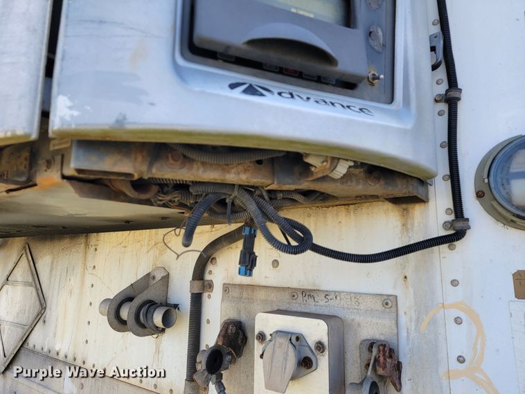 image for item JL9330 2006 Wabash  refrigerated van trailer