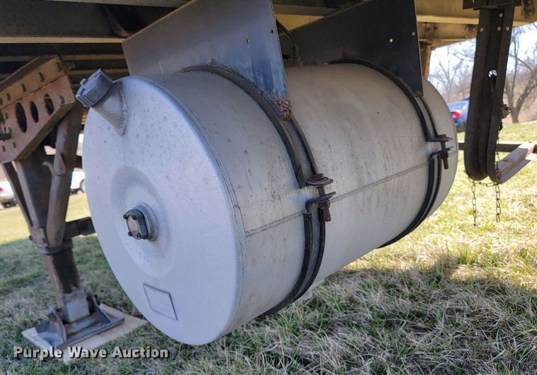 image for item JL9330 2006 Wabash  refrigerated van trailer