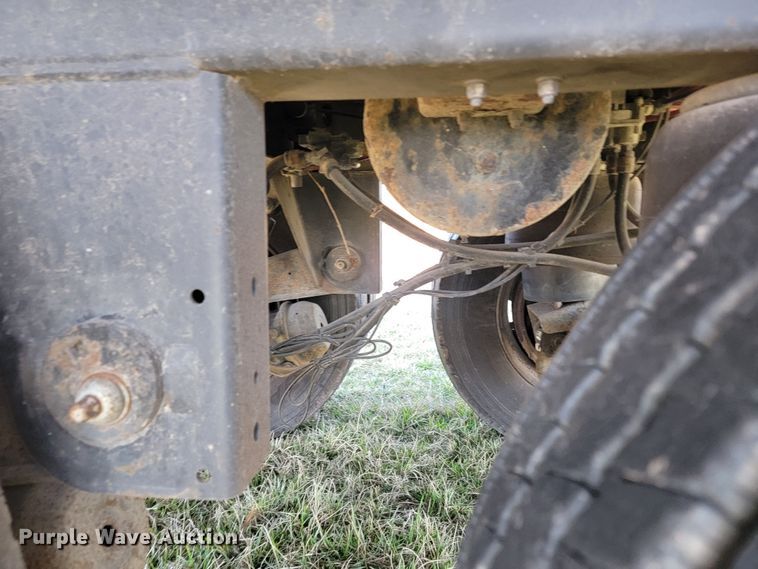 image for item JL9330 2006 Wabash  refrigerated van trailer